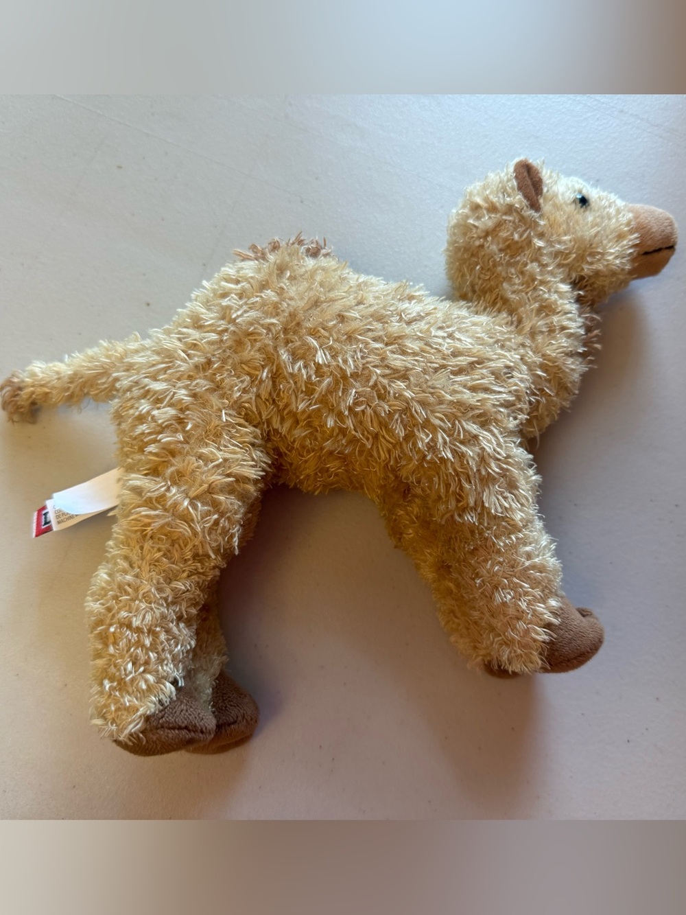 Douglas small camel plush EUC